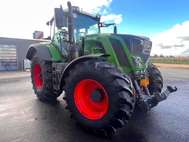 Fendt Vario 826