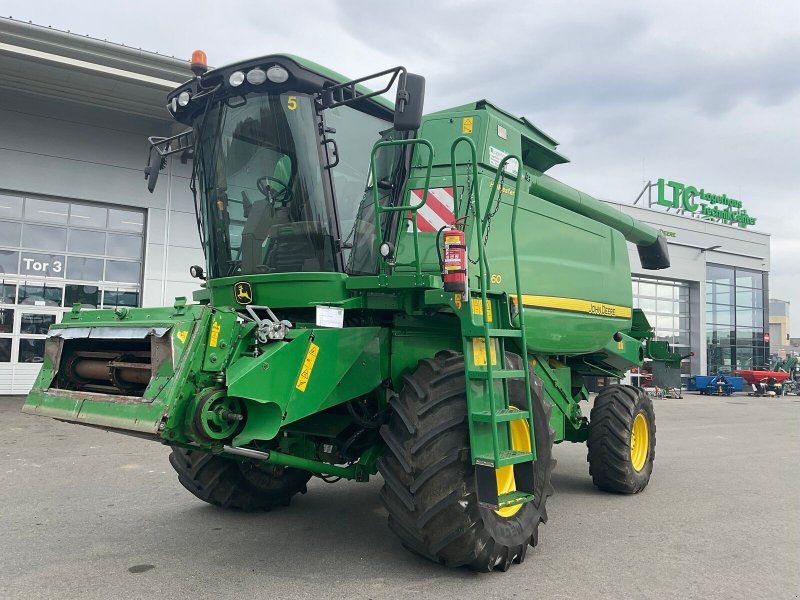 John Deere T560HM