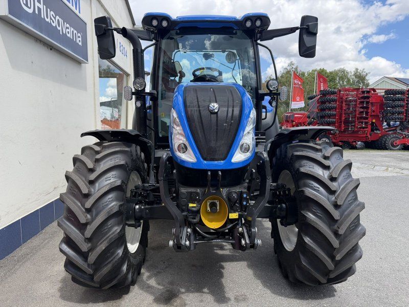 New Holland T5.140 Auto Command (Stage V)