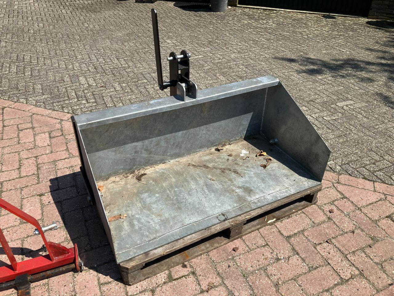 Nette Iseki 165 met werktuigen (marge)