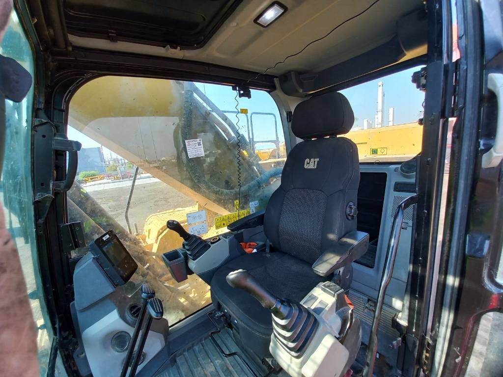CAT 350 (EXW - Abu Dhabi)