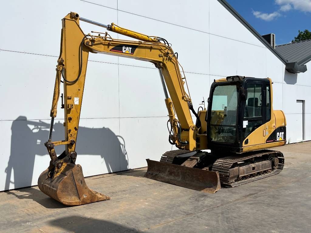 CAT 307C - Blade / Quick Coupler / Climate Control