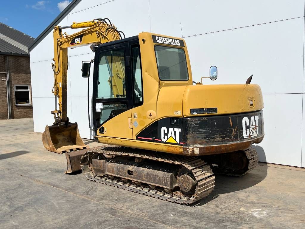 CAT 307C - Blade / Quick Coupler / Climate Control