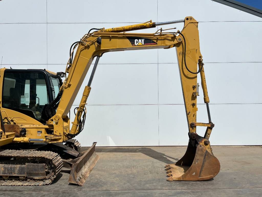 CAT 307C - Blade / Quick Coupler / Climate Control