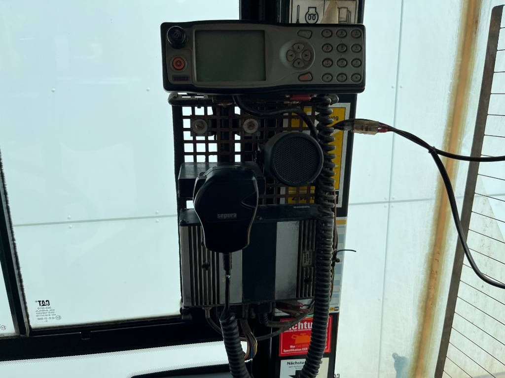 CAT 908M - Quick Coupler / Automatic Greasing