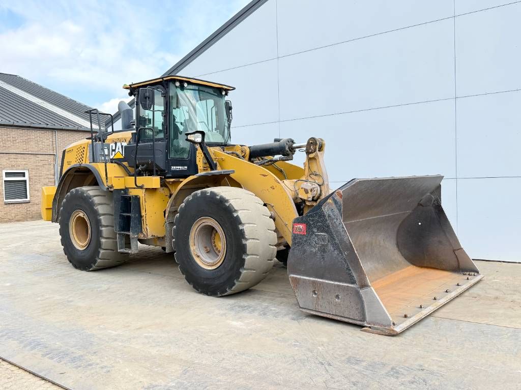 CAT 966M - Quick Coupler / Pressurised Cabin