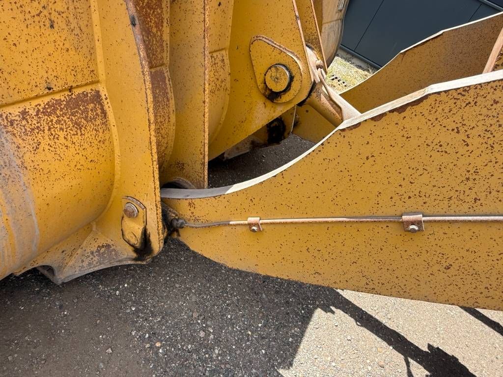 CAT 972 M