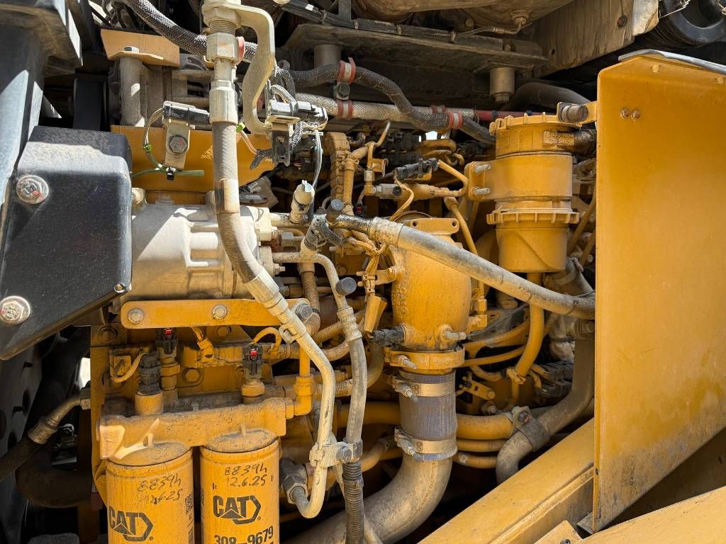 CAT 972 M