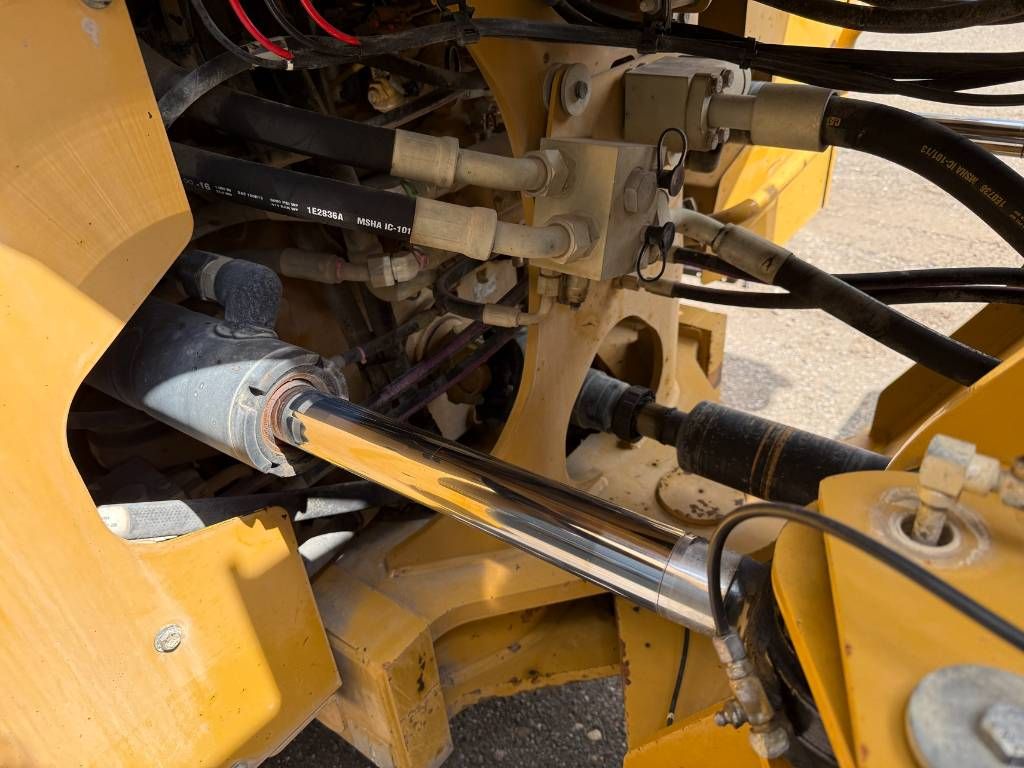 CAT 972 M