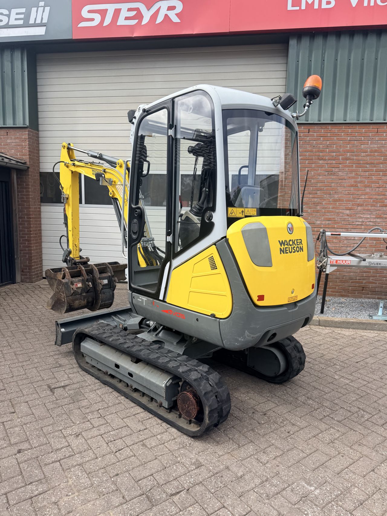 Wacker Neuson et24