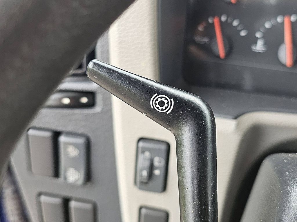 VOLVO FL 250.16 airco taillift nl-tr