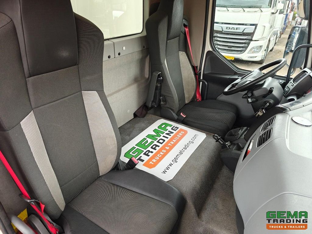 Renault D14 4x2 Tageskabine Euro 6B – Geschlossene Sonnenliegebox/Schiebevorhang – Dhollandia 2.000 kg – SmartTacho V2 – Vollklimatisierung – TÜV bis 06/2027