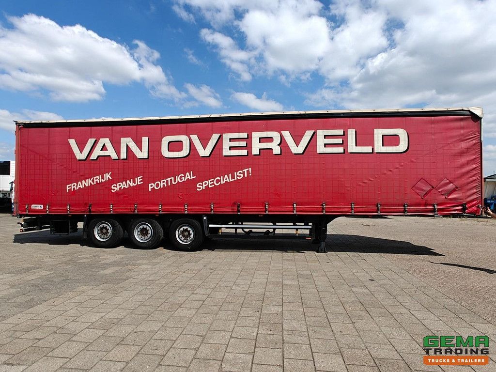 Schmitz SCS 24/L - 13.62 P E B (S01) Curtainside curtains/ Sliding roof - Galvanized Chassis - SAF Axles - Disc brakes
