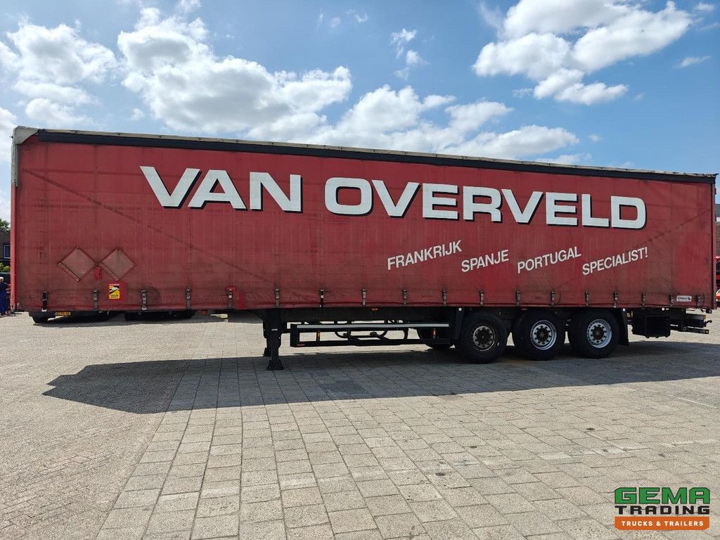 Schmitz SCS 24/L - 13.62 P E B (S01) Curtainside curtains/ Sliding roof - Galvanized Chassis - SAF Axles - Disc brakes