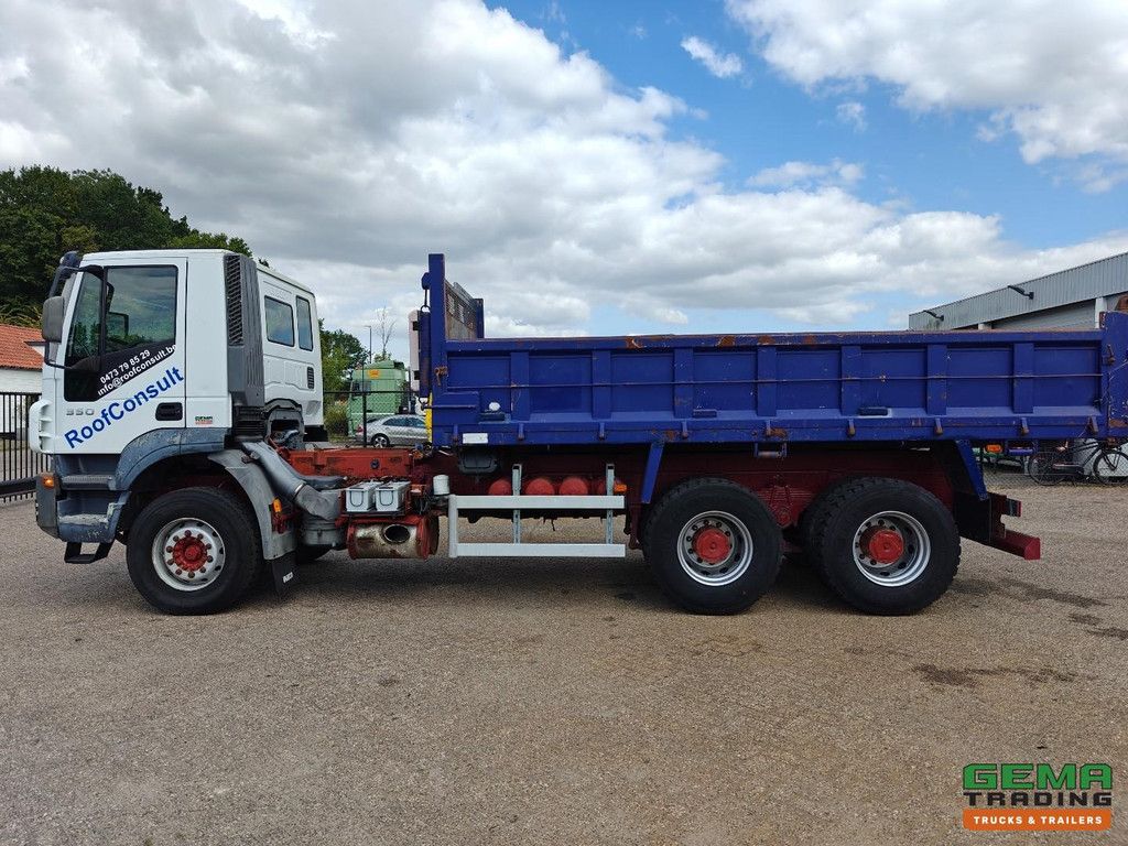 Iveco Trakker 350 6x4 DagCabine Euro 3 - Full Steel - NaafReductie - HandGeschakeld - Stalen Kipper