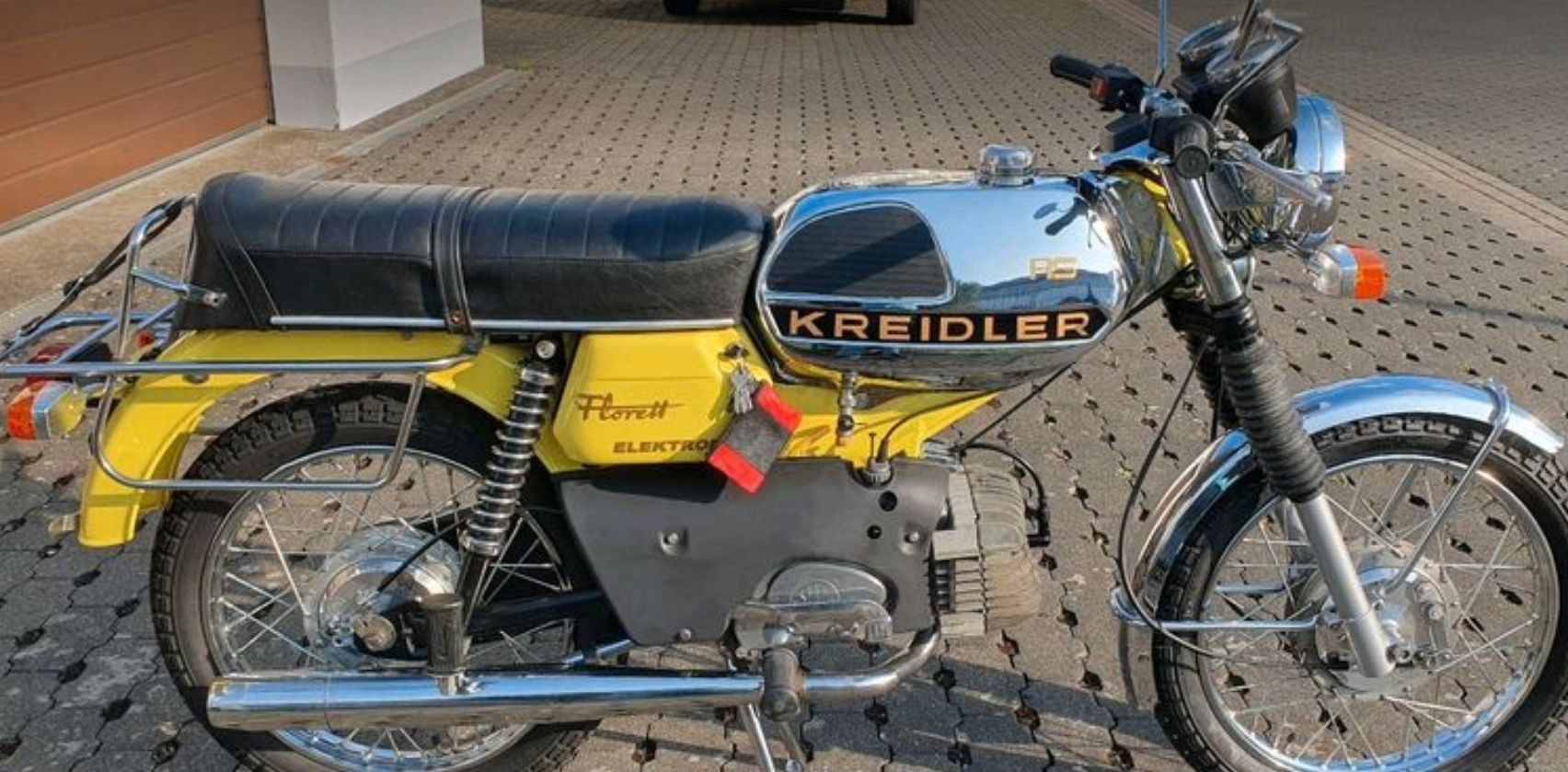Gevraagd oude brommer of motor. Restaurtie of orgineel.