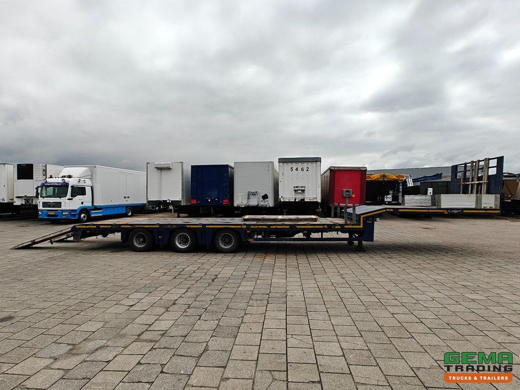 Nooteboom MC 04803VL 12,6 Meter ausziehbar - Niedrige Ladefläche 86 cm - 3 BPW hydraulische Lenkachsen - TwistLocks - Um 25 cm ausziehbar - TÜV bis 05/2027