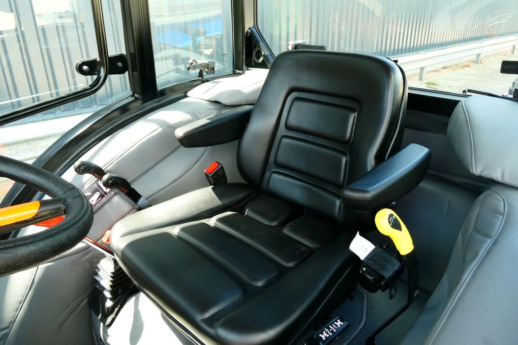 Knegt 504 G3 Cabine