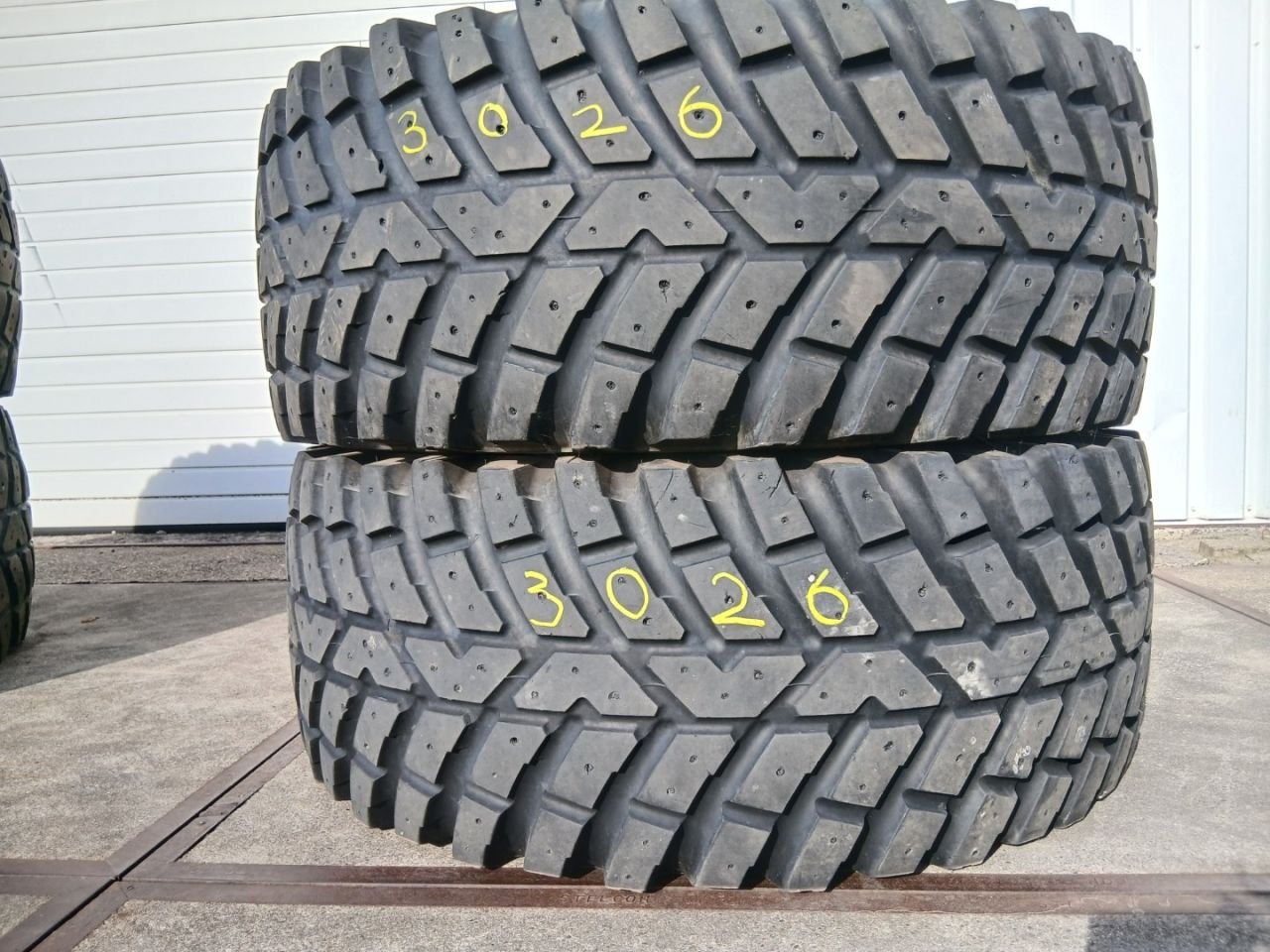 Complete set Nokian Tri2 ind banden (4 stuks)
