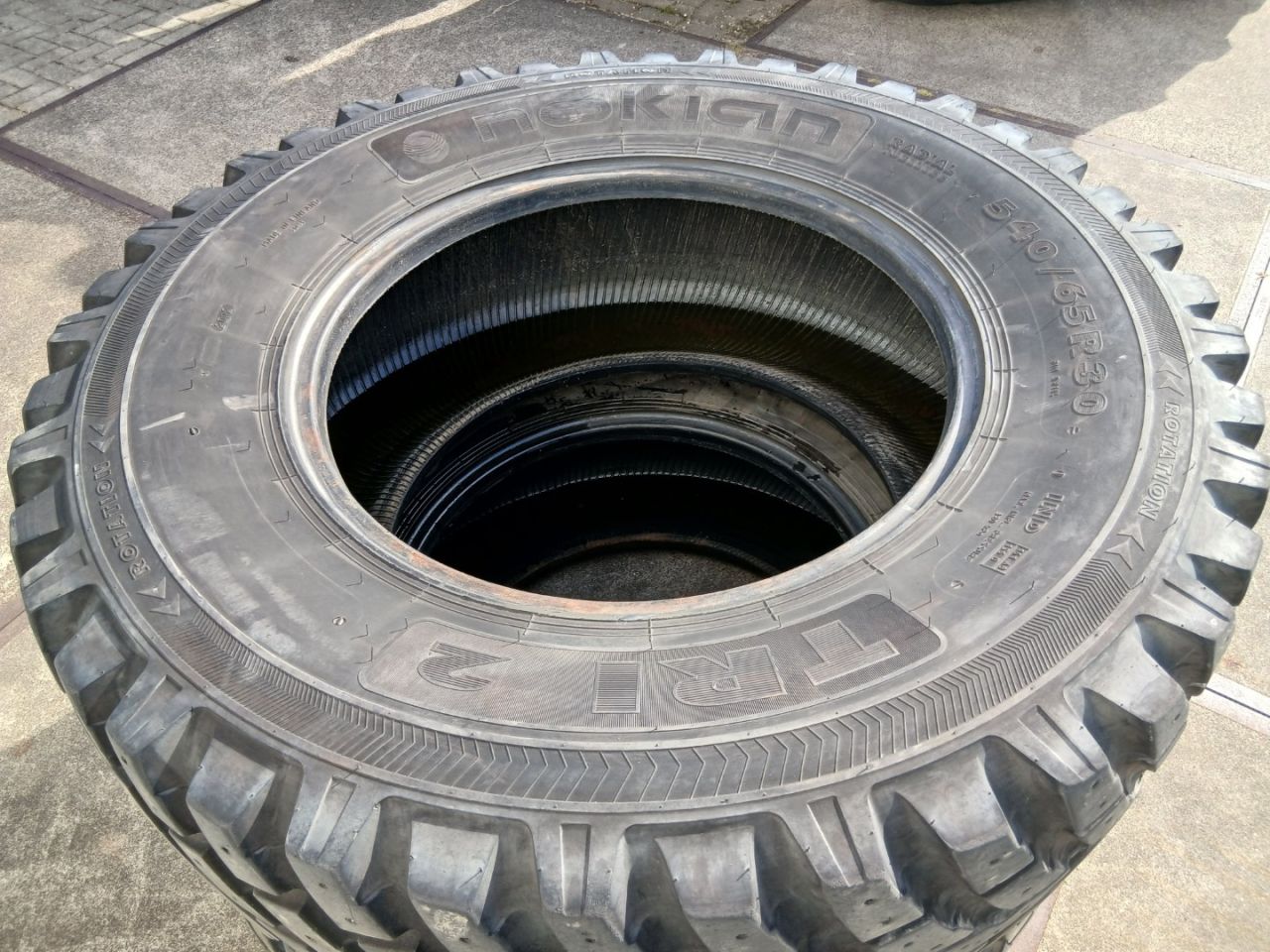 Complete set Nokian Tri2 ind banden (4 stuks)