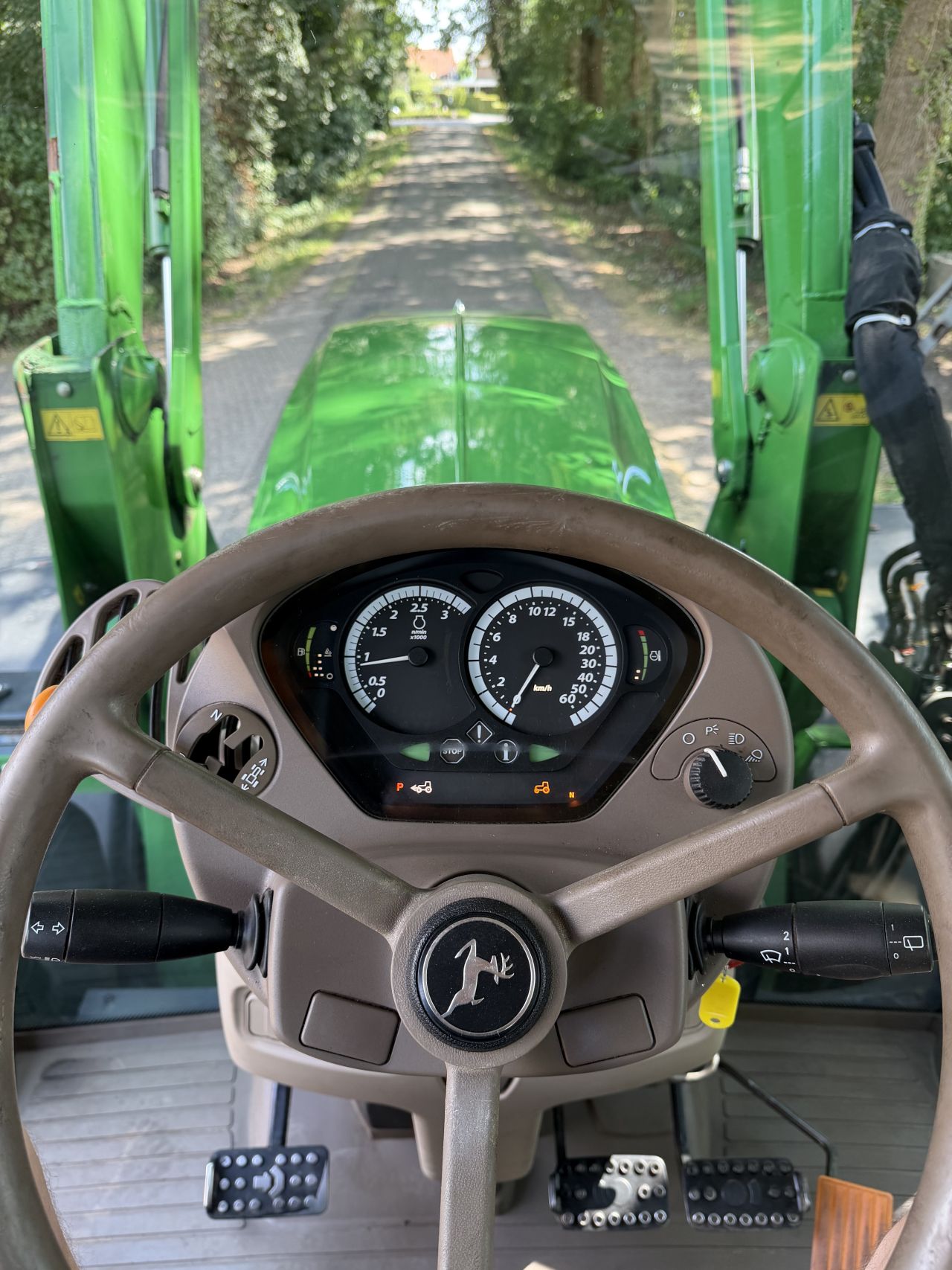 John Deere 6195R AP