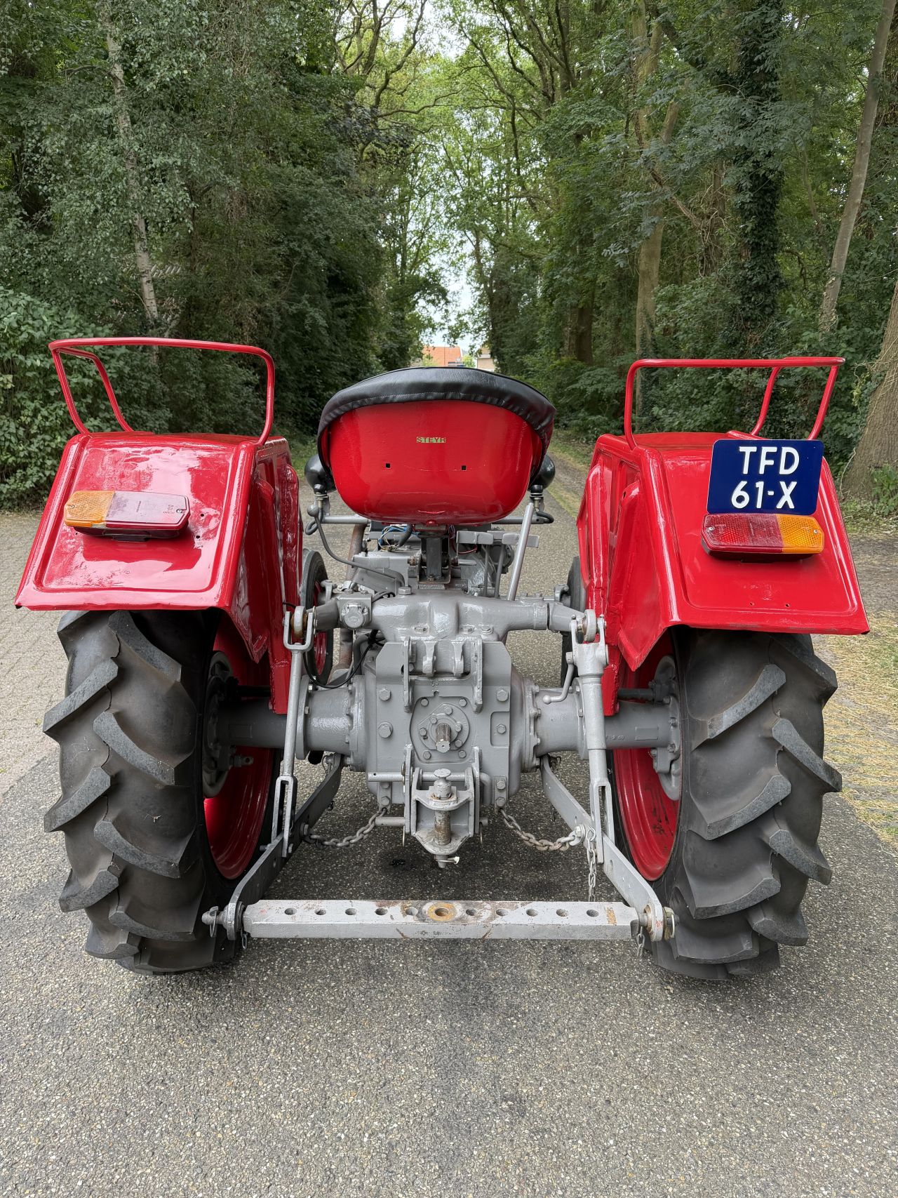 Steyr T84 Oldtimer met hef