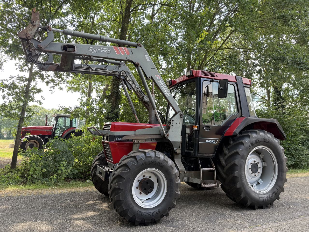 Case IH 845 XLA