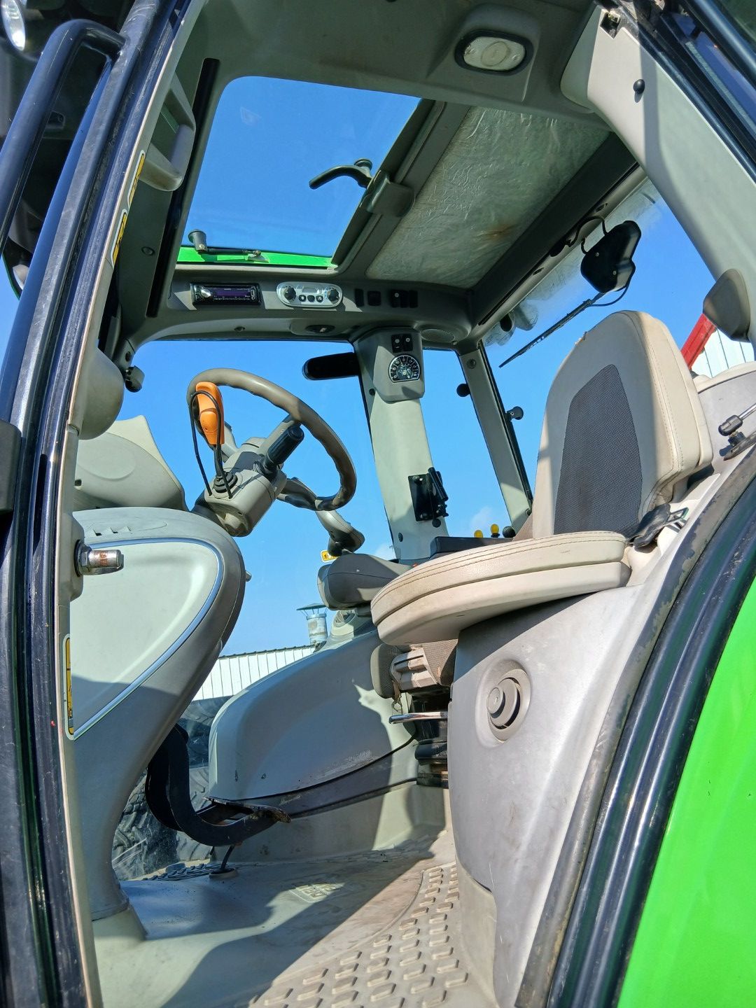 Deutz Agrotron RC 6155 shift