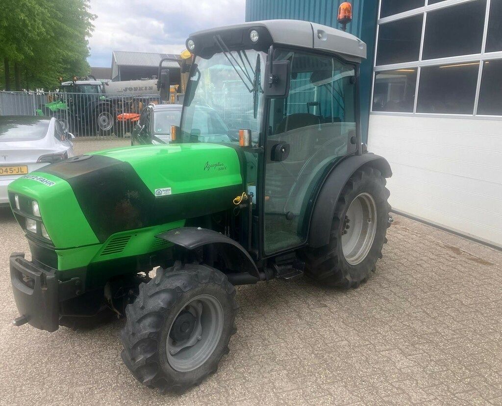 Deutz-Fahr Agroplus V320 GS