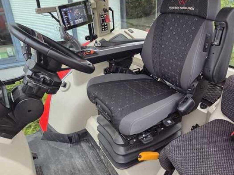 Massey Ferguson 7S.210 DYNA-VT