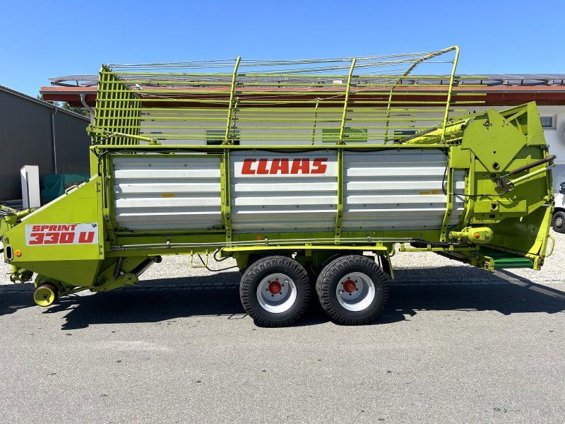 Claas Sprint 330 U mit elektrischer Bedienung und neuen Breitreifen
