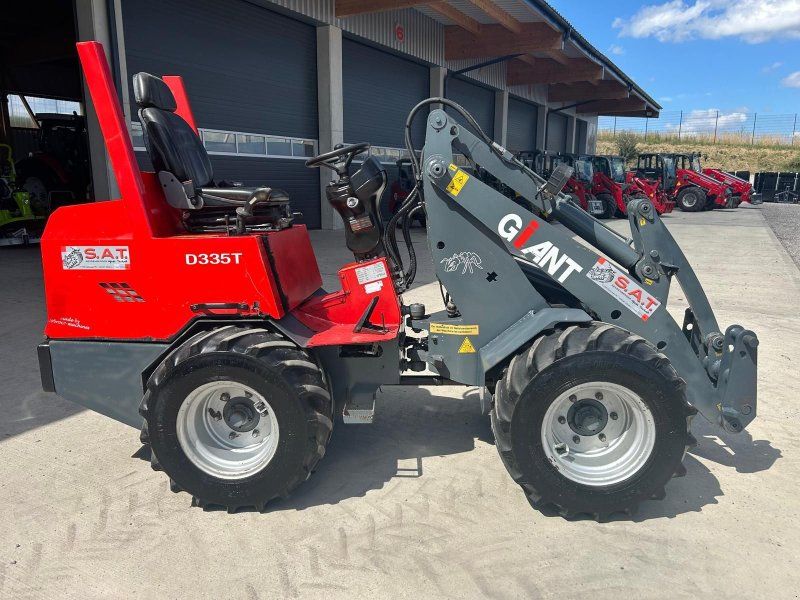 Giant D 335T