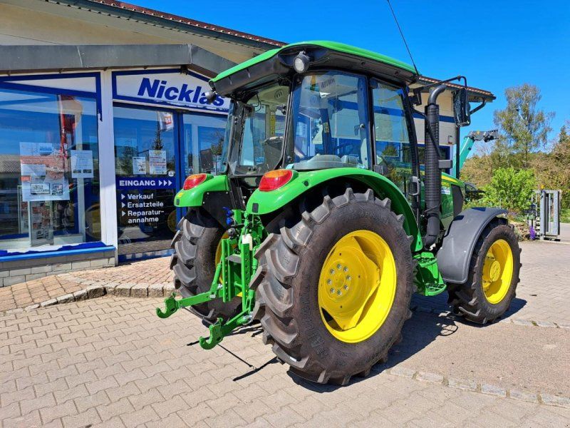 John Deere 5075E mit original Kabine
