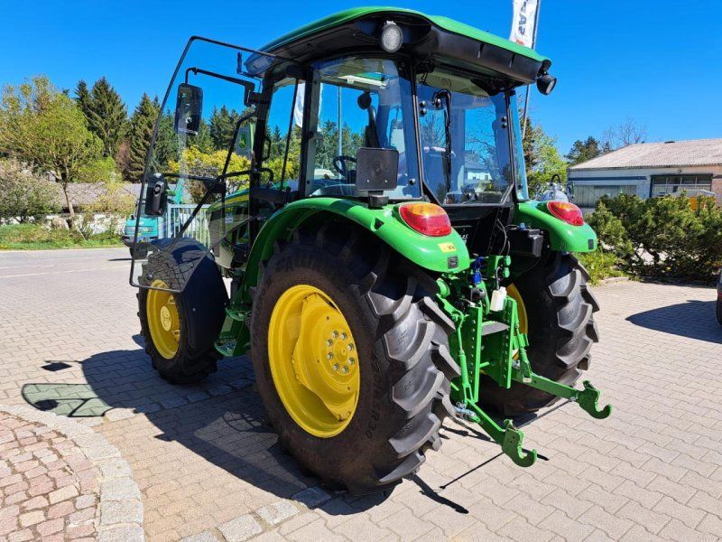 John Deere 5075E mit original Kabine