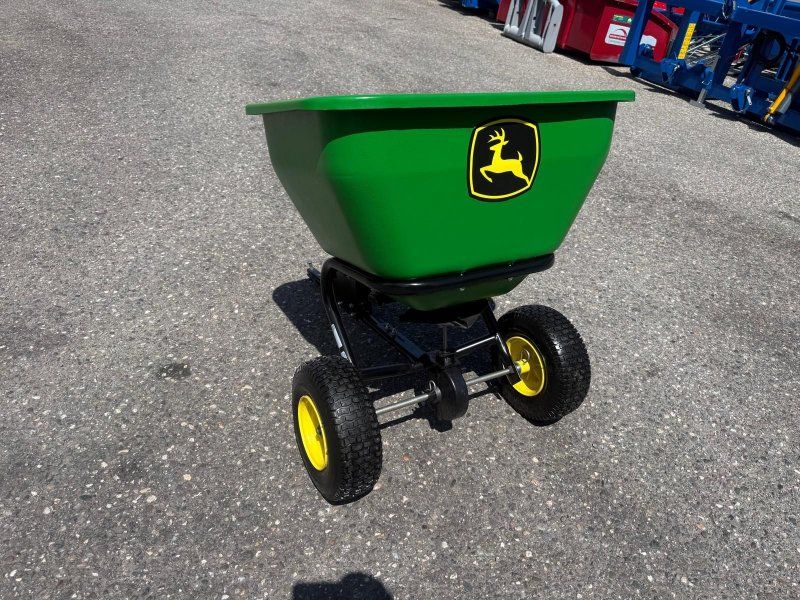 John Deere Anhänger Nachlaufstreuer