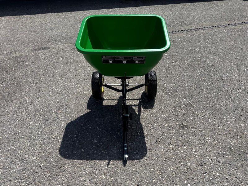 John Deere Anhänger Nachlaufstreuer