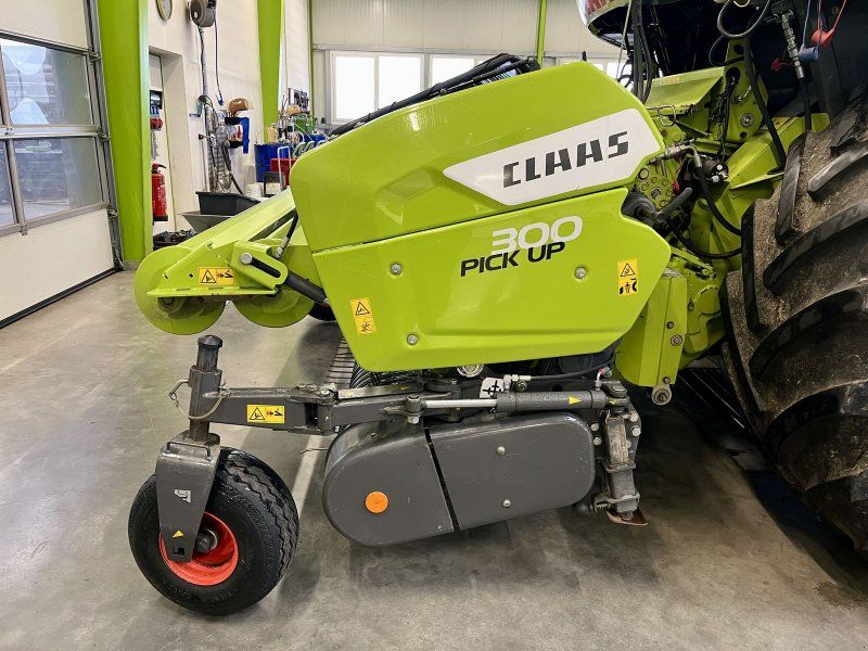 Claas Pick UP 300 es Pick-UP