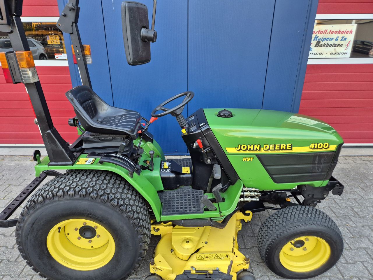JOHN DEERE 4100 HST COMPACT TRACTOR 4WD MET MAAIDEK PRIJS MARGE