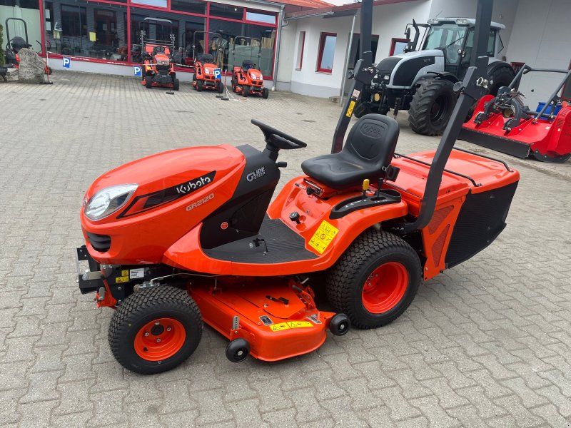 Kubota GR2120