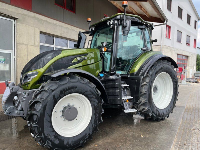 Valtra T175 A Forst mit FK+Rüfa