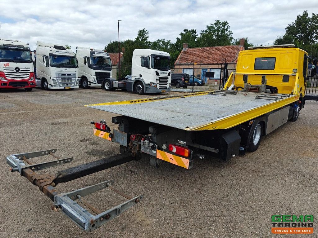 Iveco EuroCargo 120-220L 4x2 Half Slaapcabine (3 Pers) Euro6C - Jige Simplex 5T + Dubbele Lier + Bril + Remote Control