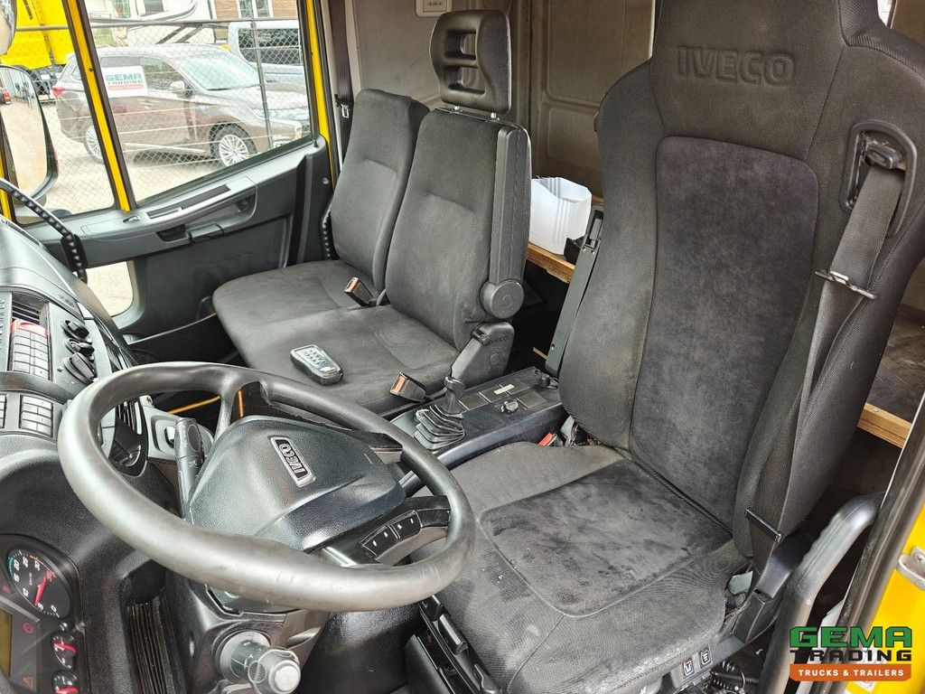 Iveco EuroCargo 120-220L 4x2 Half Slaapcabine (3 Pers) Euro6C - Jige Simplex 5T + Dubbele Lier + Bril + Remote Control