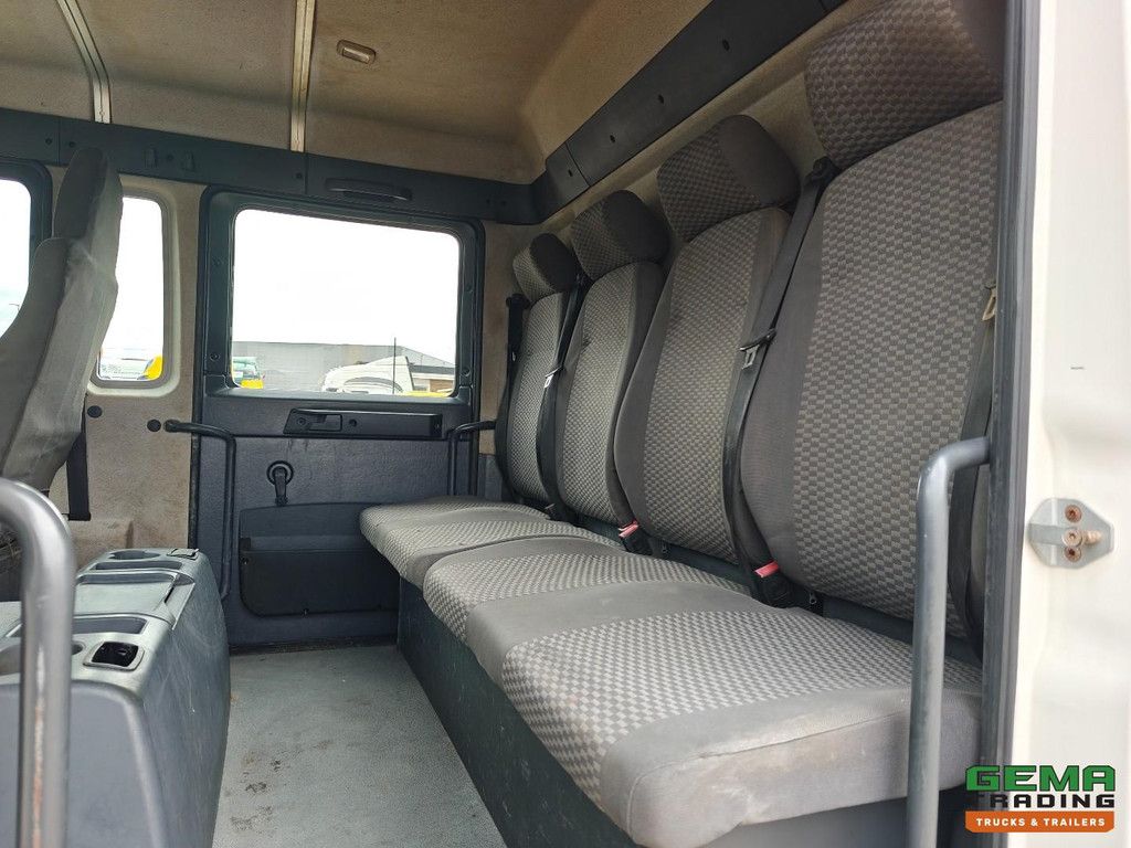 MAN TGL 12.210 4x2 Double Cab Euro4 - Doka - Open Load Bed + Hydraulic Ramp - Manual Transmission
