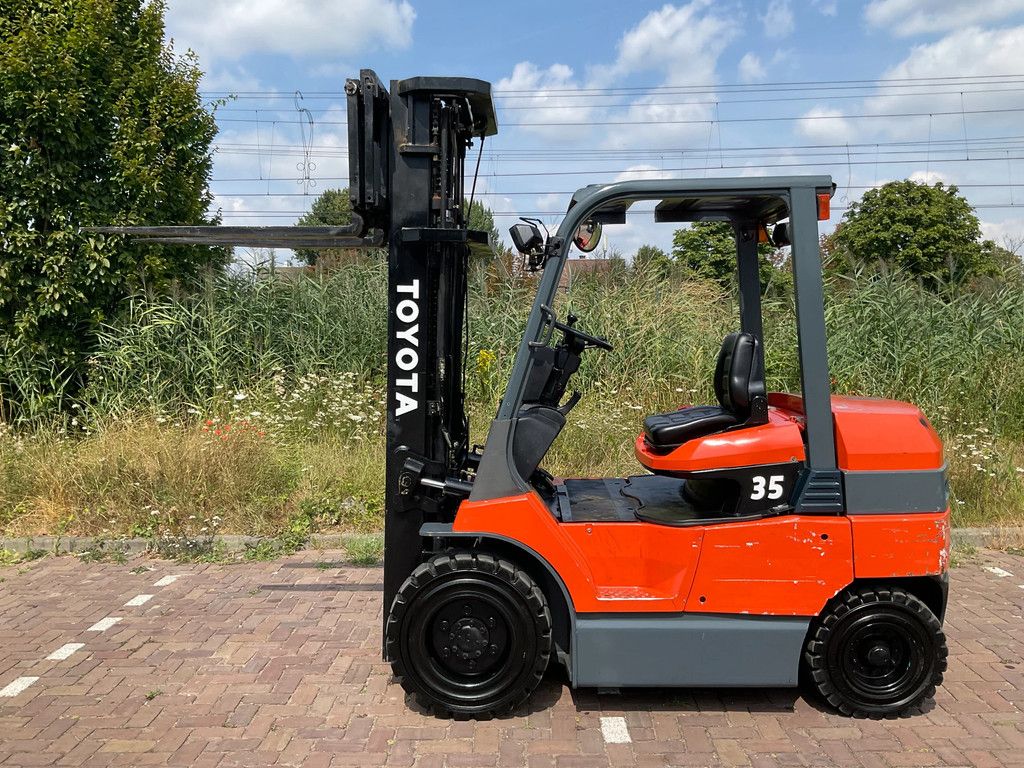 Toyota 7FBJ35 3500KG 5.50METER HEFTRUCK