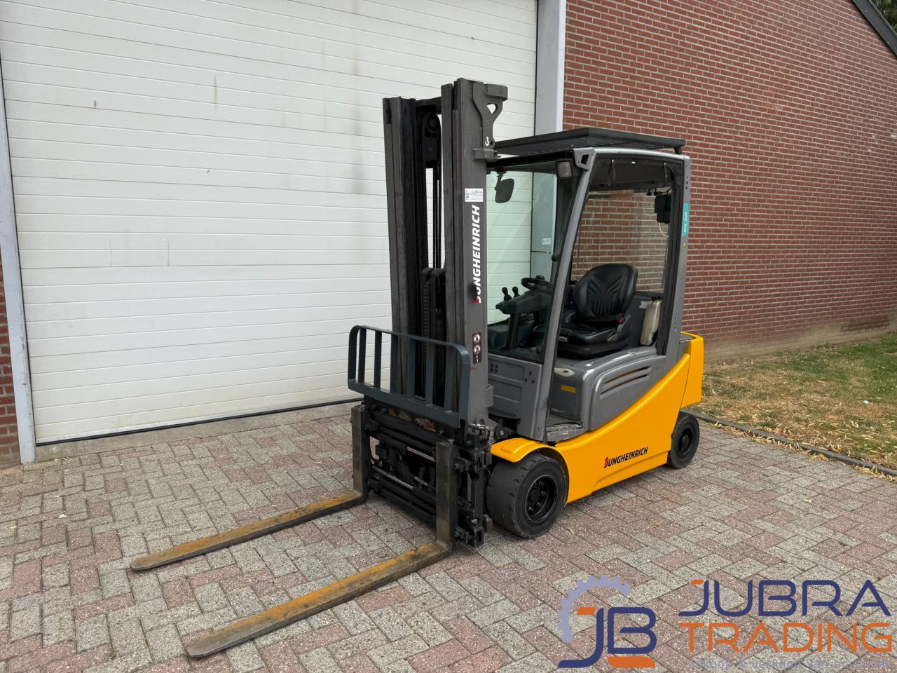 Jungheinrich EFG320 Elektrostapler | 2019 | 8.233 Bh | 2 t