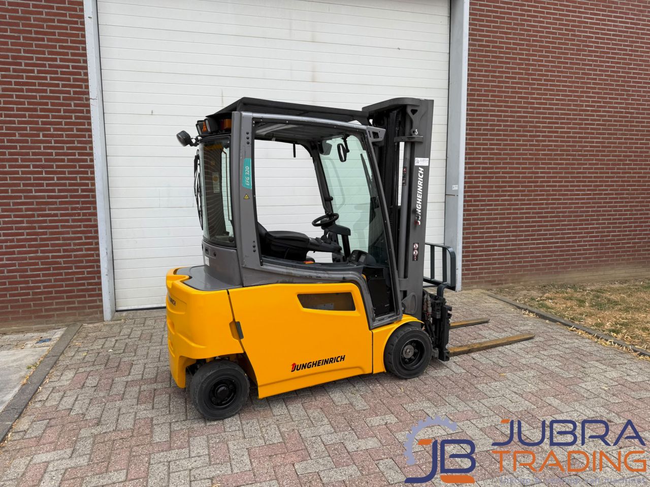 Jungheinrich EFG320 Elektrostapler | 2019 | 8.233 Bh | 2 t