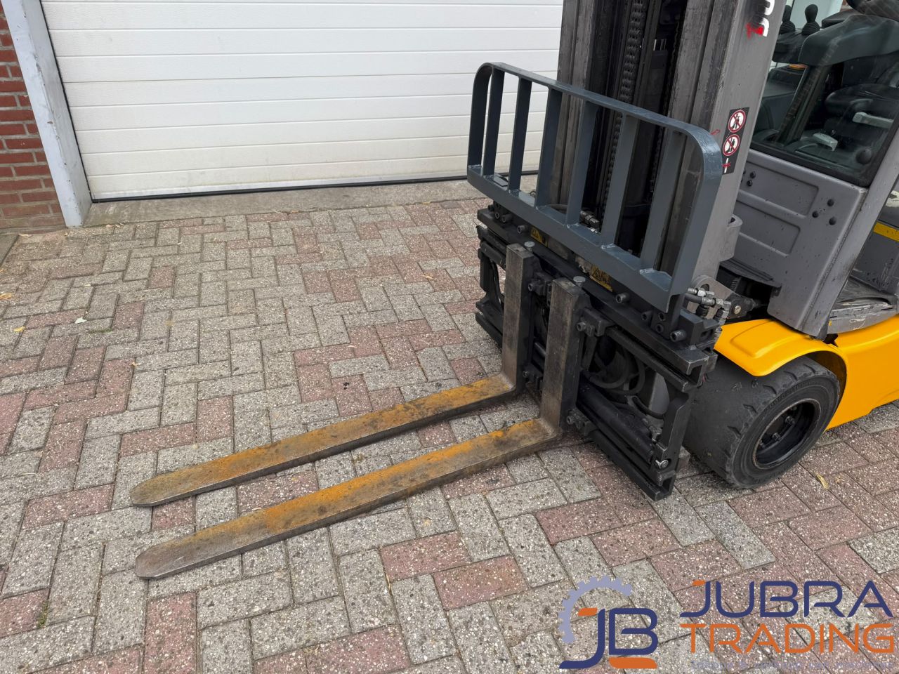 Jungheinrich EFG320 Elektrostapler | 2019 | 8.233 Bh | 2 t