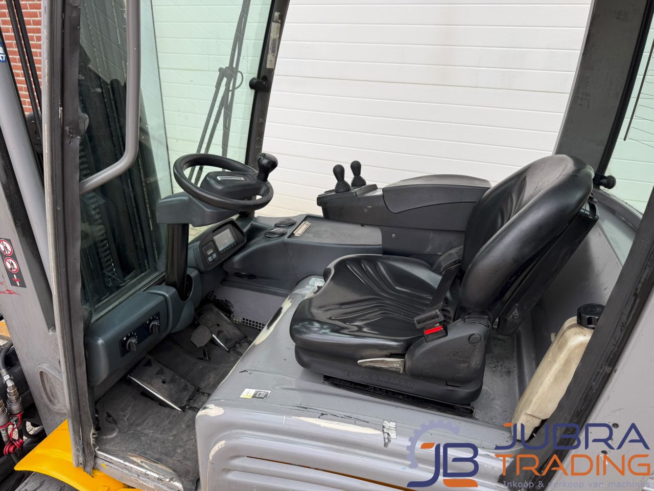 Jungheinrich EFG320 Elektrostapler | 2019 | 8.233 Bh | 2 t