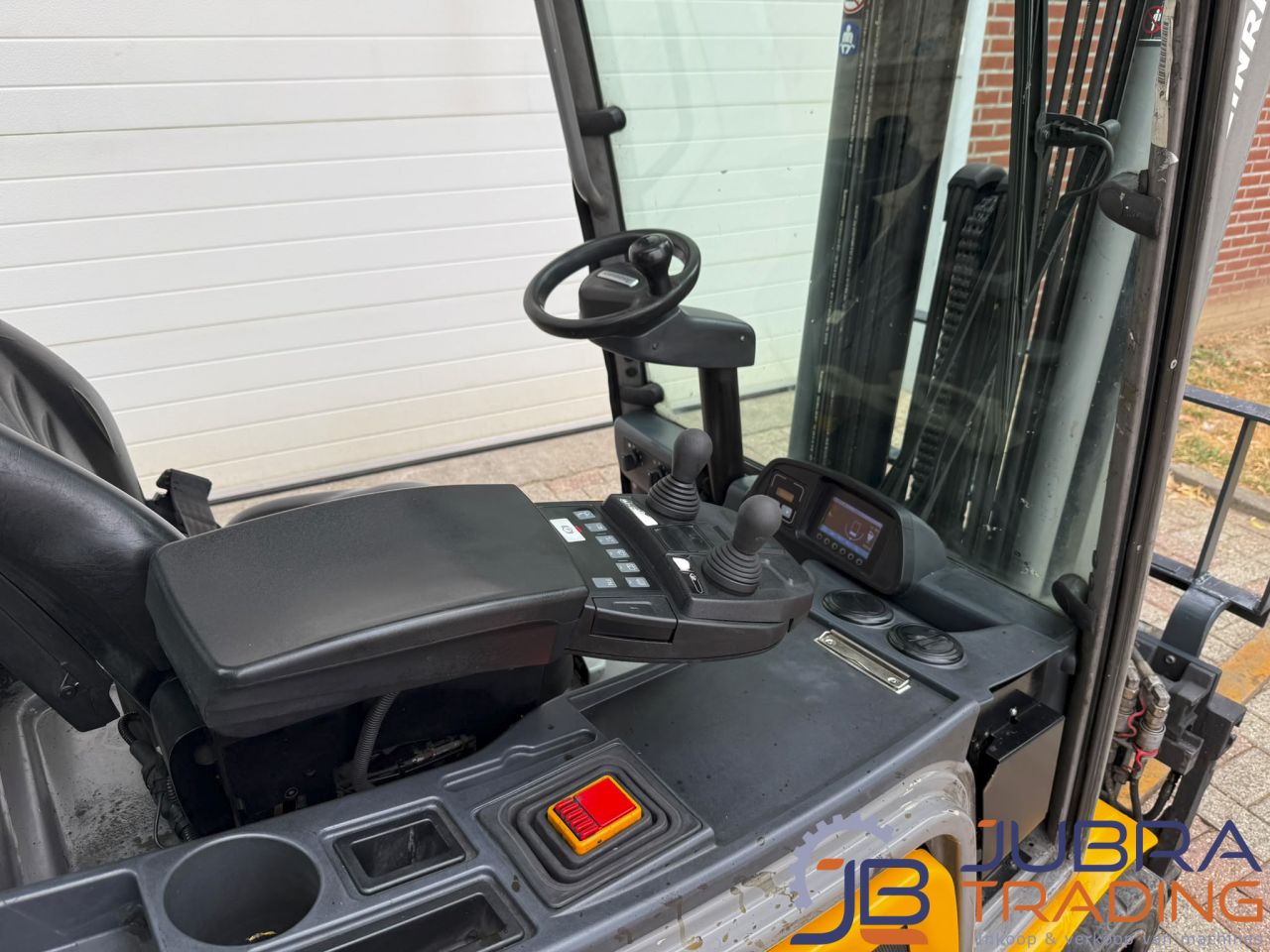 Jungheinrich EFG320 Elektrostapler | 2019 | 8.233 Bh | 2 t