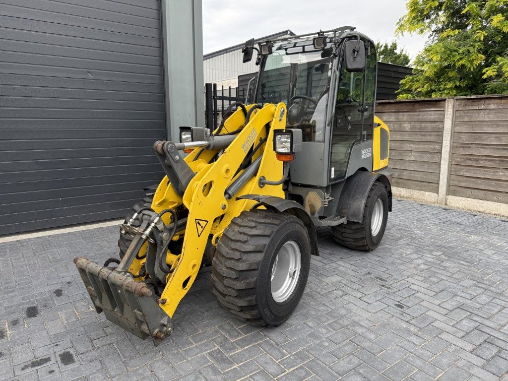 WACKER WL32 ( BJR 2016 )3400 UUR WEIDEMANN 1880